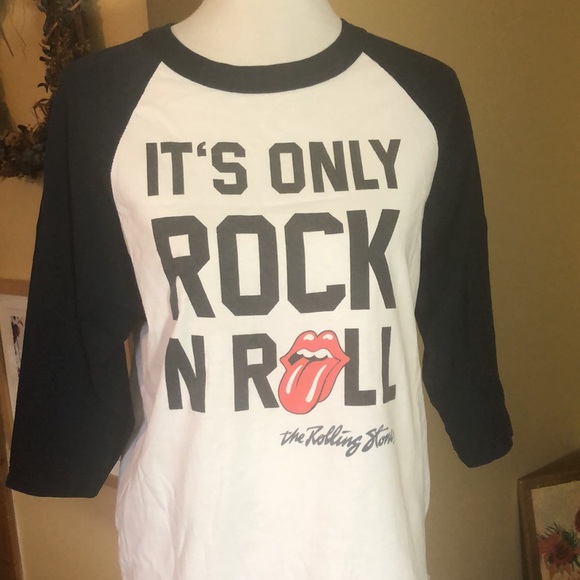 ROLLING STONES size Medium It’s Only Rock ‘N Roll Baseball 3/4 Authentic Merch - Picture 3 of 12